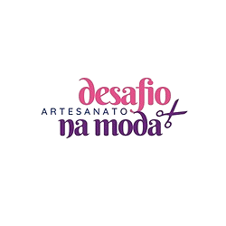 Desafio de Moda na Mega artesanal 2025 destaca o logo oficial do evento, com fonte estilizada em tons de rosa e roxo.
