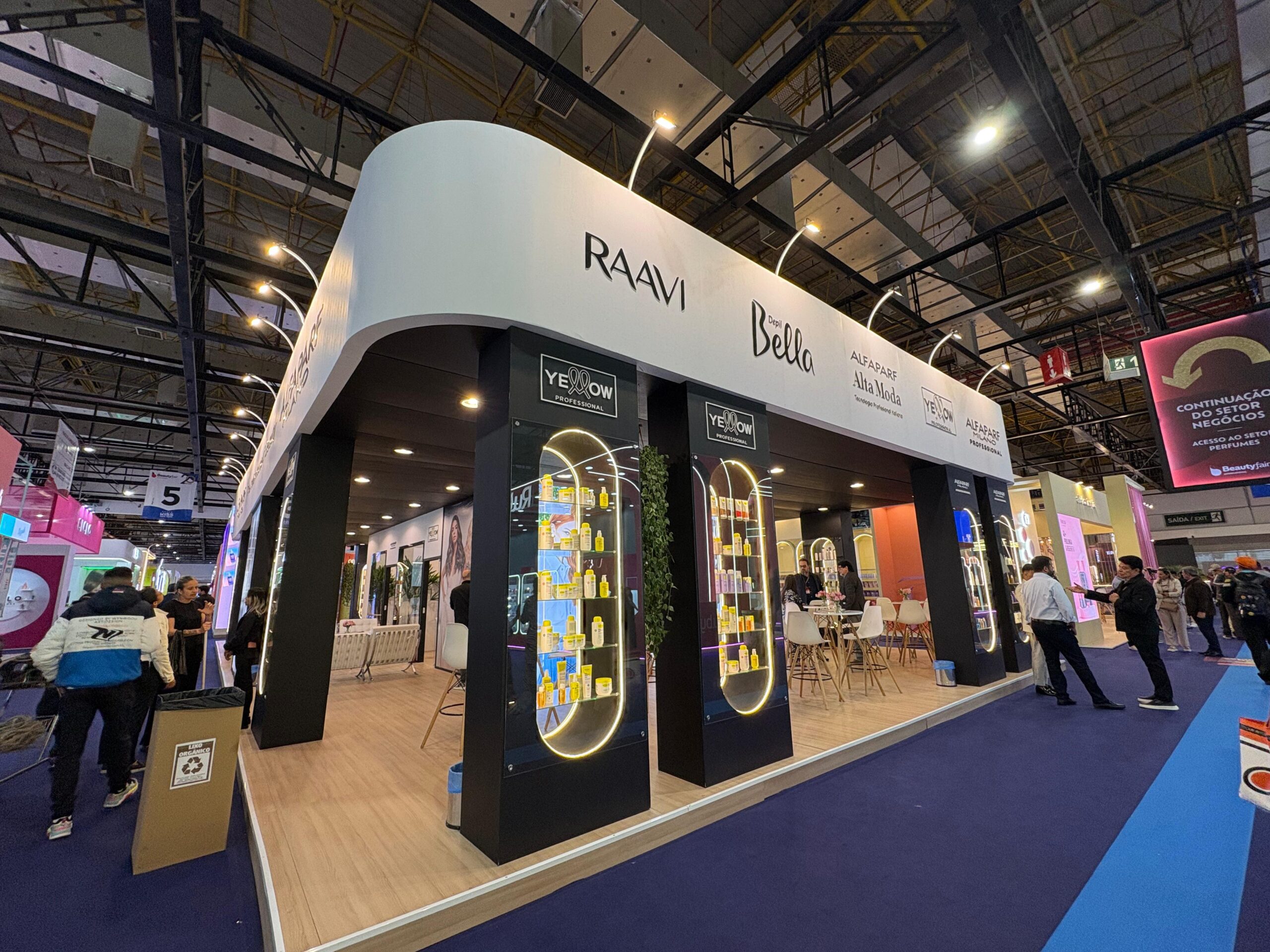 Depil Bella E Raavi Apresentam Lançamentos Na Beauty Fair 2025