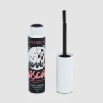 Máscara de cílios No Panda Vizzela para o natal, com aplicador preciso e proposta que não borra.