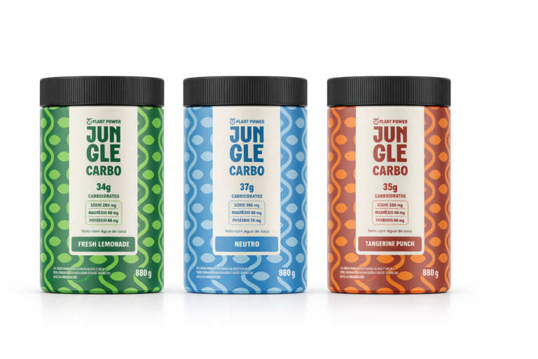 Potes do jungle carbo Plant Power em três versões de carboidratos e eletrólitos, indicados para hidratação e reposição energética durante treinos.
