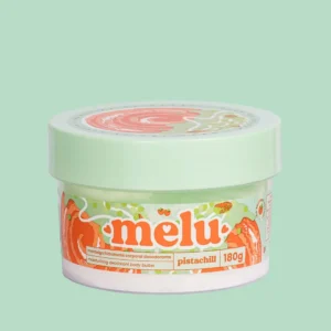 Manteiga hidratante corporal melu pistachill 180g em pote verde menta com rótulo ilustrado inspirado em pistache.