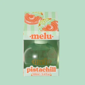 Perfume melu pistachill 100ml em embalagem verde ilustrada com tema de pistache e sobremesa.