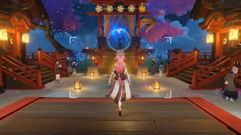 Inimigo poderoso de Genshin Impact com armadura dourada e asas, empunhando arma energética em cenário aberto e iluminado.