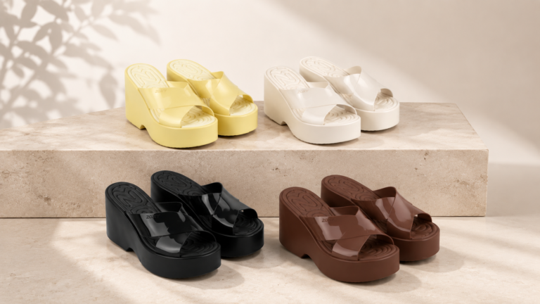Sandálias Zaxy Dream em diferentes cores sobre base de pedra com design moderno e sofisticado.