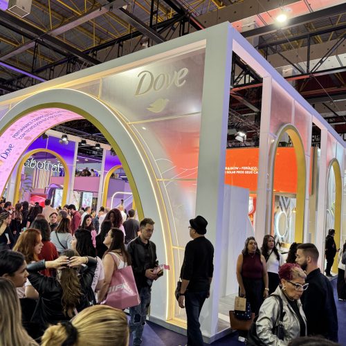 Dove Reforça Reposicionamento na Beauty Fair 2025