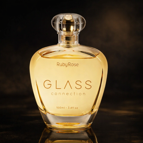 Perfume Ruby Rose Glass Connection em frasco elegante com líquido dourado e fundo escuro sofisticado